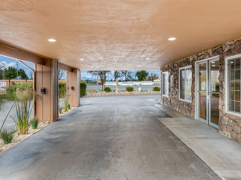 Americas Best Value Inn Ukiah entrance