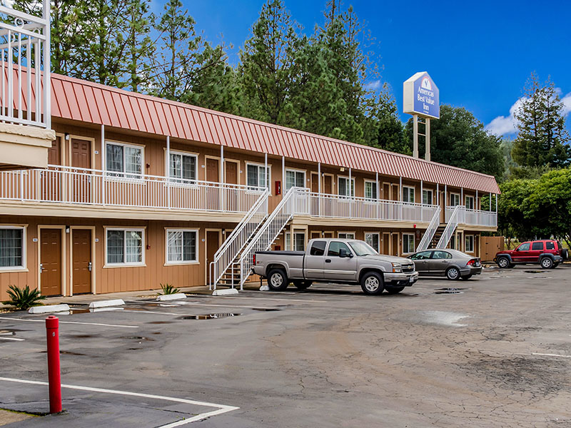 Parking area at Americas Best Value Inn Ukiah